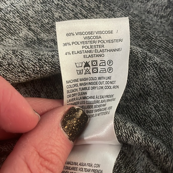 Lucky Brand V Neck Cloud Soft Gray Long Sleeve T sz XS - Picture 6 of 6